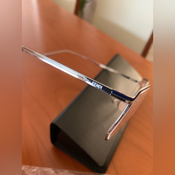 FENDI - Picture 10 of 16